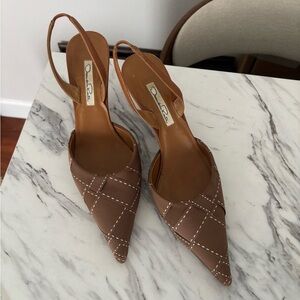 Vintage Oscar De La Renta Kitten Heels